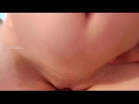 ❤️ A nővérem szobájában aludtam, és így ébredtem fel. ❤️ Sex video at hu.filmexxx18.ru ❌