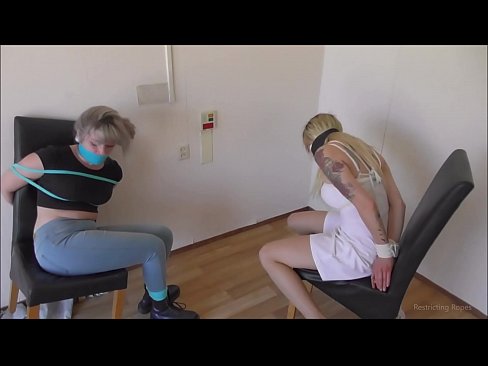 ❤️ Függő / Megkötözve és betömve / Szűzlány a bajban ❤️ Sex video at hu.filmexxx18.ru ❌